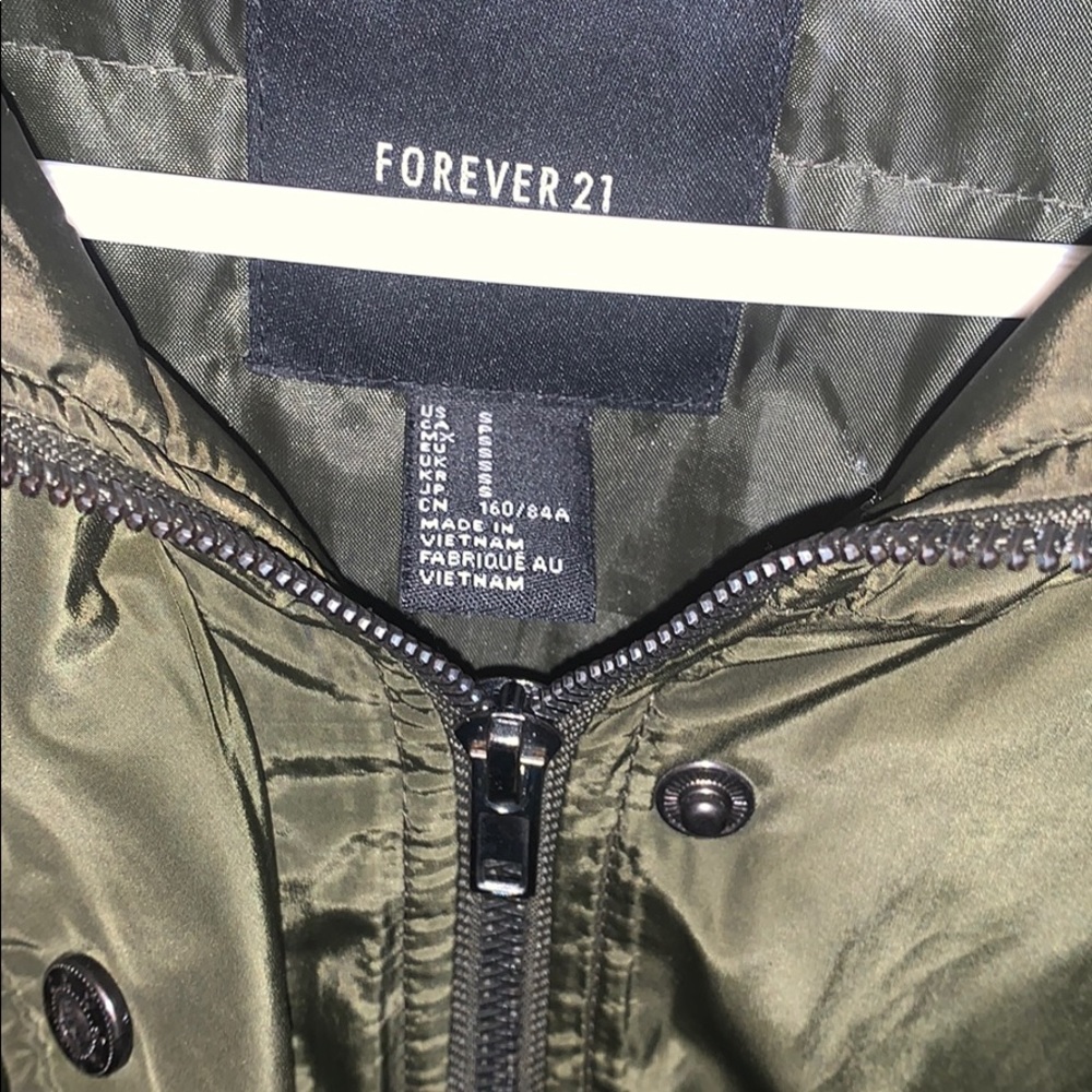 Girls jacket. - Picture 3 of 3